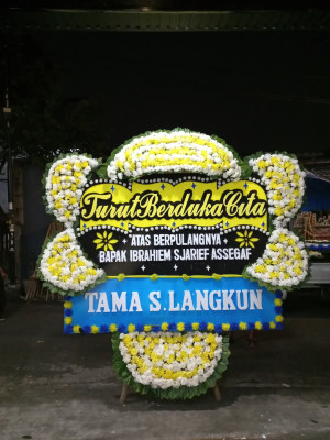 Papan Bunga Duka di Muncan