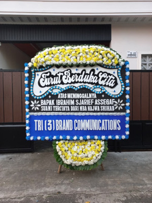 Papan Bunga Duka di Muncan